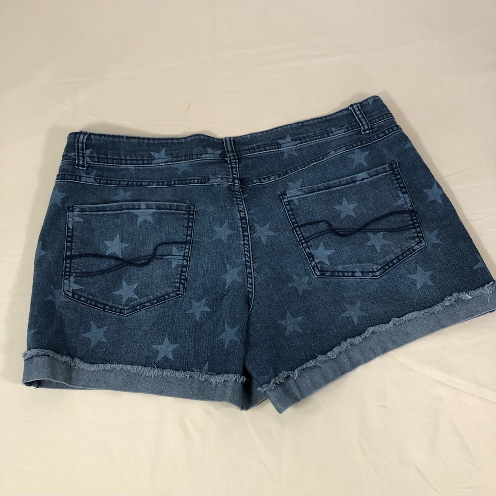 Faded Glory Star Print Denim Shorts Sz 14 - Picture 2 of 8